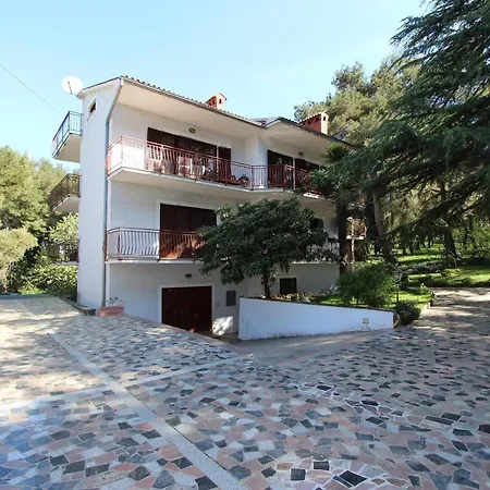 Apartment Clementina Visnjan Exterior photo